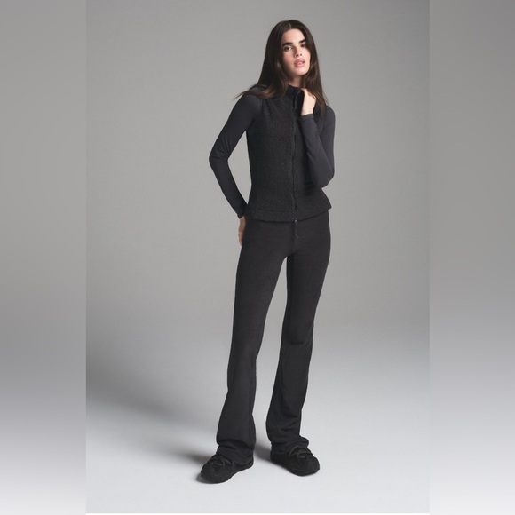 HTF SKIMS FLEECE LOUNGE PANTS IN STORM XS - Picture 3 of 9